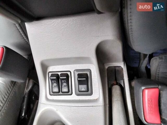 Зеленый Мицубиси Паджеро Спорт, объемом двигателя 3 л и пробегом 250 тыс. км за 6000 $, фото 9 на Automoto.ua