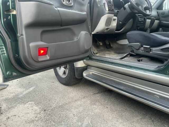 Зеленый Мицубиси Паджеро Спорт, объемом двигателя 2.5 л и пробегом 200 тыс. км за 4200 $, фото 7 на Automoto.ua