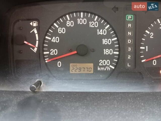 Зелений Міцубісі Паджеро Спорт, об'ємом двигуна 2.97 л та пробігом 230 тис. км за 7200 $, фото 8 на Automoto.ua