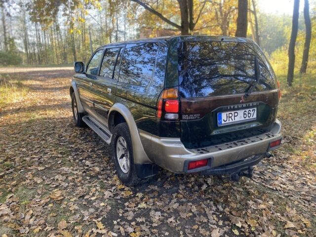 Зеленый Мицубиси Паджеро Спорт, объемом двигателя 2.5 л и пробегом 333 тыс. км за 4900 $, фото 6 на Automoto.ua