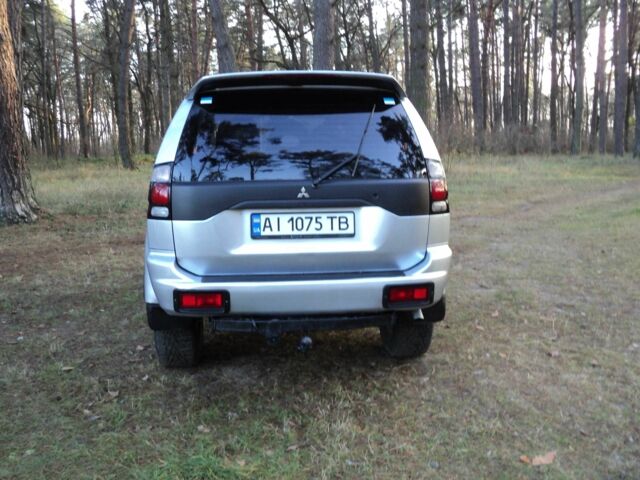 Зеленый Мицубиси Паджеро Спорт, объемом двигателя 2.5 л и пробегом 250 тыс. км за 9500 $, фото 2 на Automoto.ua