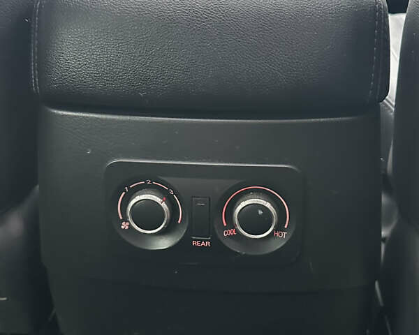 Белый Мицубиси Паджеро Вагон, объемом двигателя 3.2 л и пробегом 292 тыс. км за 12500 $, фото 50 на Automoto.ua