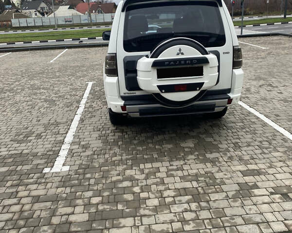 Белый Мицубиси Паджеро Вагон, объемом двигателя 0 л и пробегом 155 тыс. км за 17900 $, фото 4 на Automoto.ua