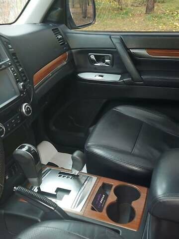 Білий Міцубісі Паджеро Вагон, об'ємом двигуна 3.2 л та пробігом 226 тис. км за 19500 $, фото 15 на Automoto.ua