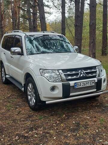 Білий Міцубісі Паджеро Вагон, об'ємом двигуна 3.2 л та пробігом 226 тис. км за 19500 $, фото 8 на Automoto.ua