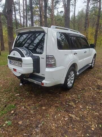 Білий Міцубісі Паджеро Вагон, об'ємом двигуна 3.2 л та пробігом 226 тис. км за 19500 $, фото 5 на Automoto.ua