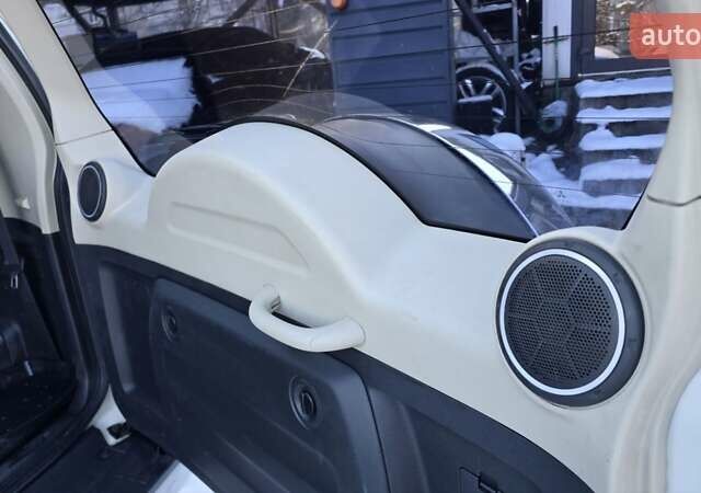 Белый Мицубиси Паджеро Вагон, объемом двигателя 3.5 л и пробегом 233 тыс. км за 14500 $, фото 12 на Automoto.ua