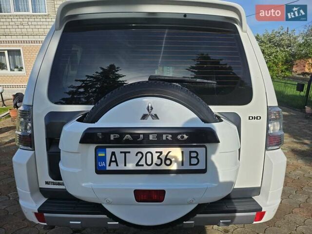 Білий Міцубісі Паджеро Вагон, об'ємом двигуна 3.2 л та пробігом 326 тис. км за 16900 $, фото 29 на Automoto.ua