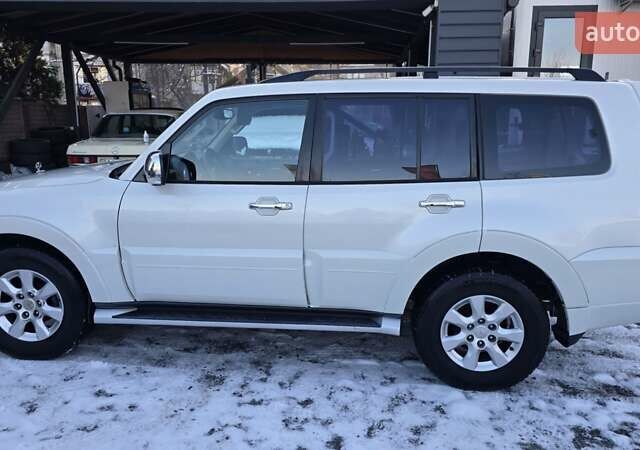 Белый Мицубиси Паджеро Вагон, объемом двигателя 3.5 л и пробегом 233 тыс. км за 14500 $, фото 7 на Automoto.ua