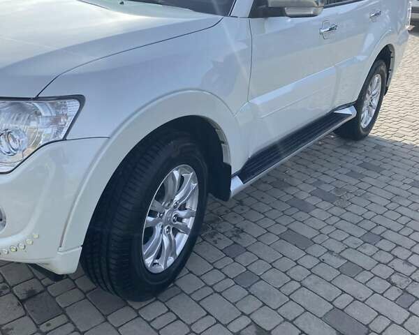 Білий Міцубісі Паджеро Вагон, об'ємом двигуна 3.2 л та пробігом 144 тис. км за 21999 $, фото 33 на Automoto.ua