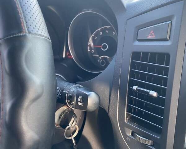 Білий Міцубісі Паджеро Вагон, об'ємом двигуна 3.2 л та пробігом 144 тис. км за 21999 $, фото 5 на Automoto.ua