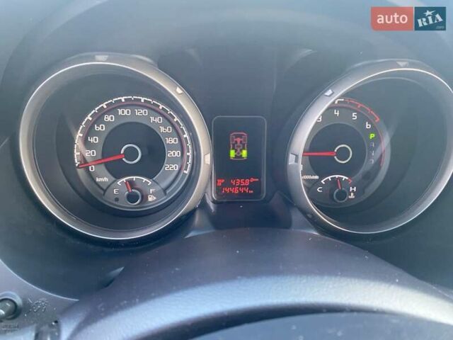 Білий Міцубісі Паджеро Вагон, об'ємом двигуна 3.2 л та пробігом 144 тис. км за 21999 $, фото 1 на Automoto.ua