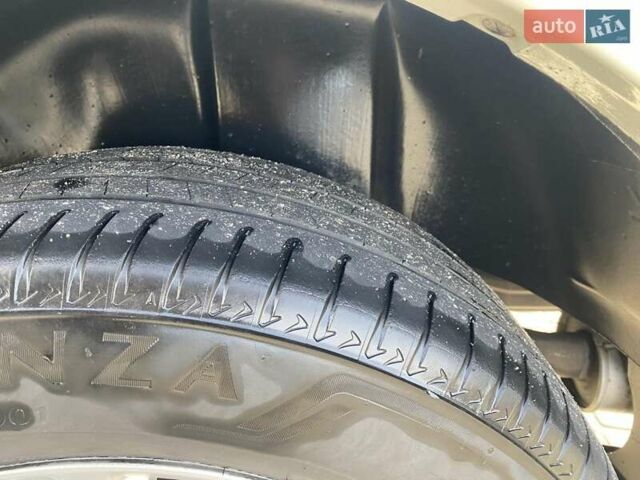 Білий Міцубісі Паджеро Вагон, об'ємом двигуна 3.2 л та пробігом 144 тис. км за 21999 $, фото 16 на Automoto.ua