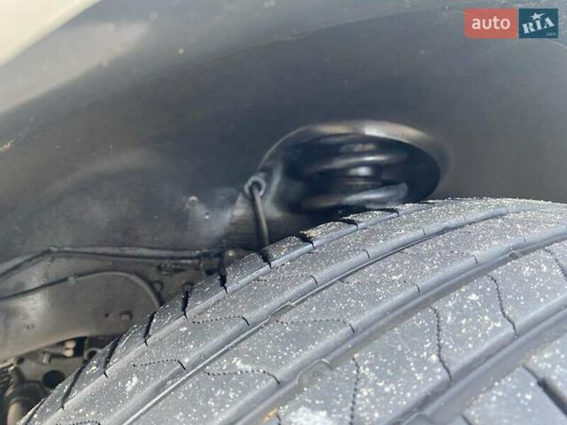 Білий Міцубісі Паджеро Вагон, об'ємом двигуна 3.2 л та пробігом 144 тис. км за 21999 $, фото 13 на Automoto.ua