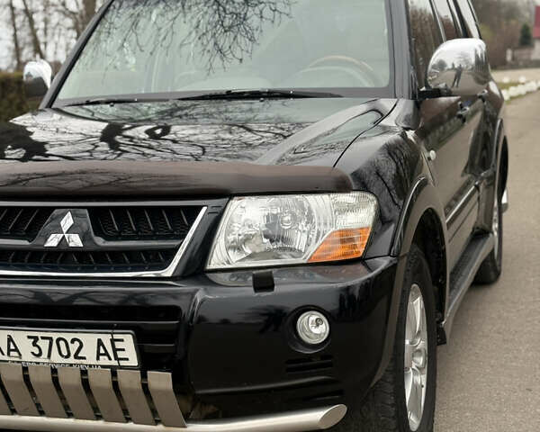 Бежевый Мицубиси Паджеро Вагон, объемом двигателя 3.5 л и пробегом 300 тыс. км за 7800 $, фото 4 на Automoto.ua