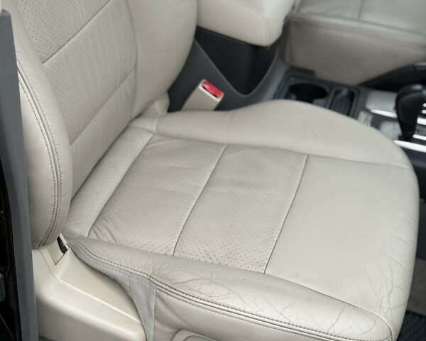 Бежевый Мицубиси Паджеро Вагон, объемом двигателя 3.5 л и пробегом 300 тыс. км за 7800 $, фото 15 на Automoto.ua