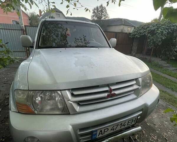 Бежевий Міцубісі Паджеро Вагон, об'ємом двигуна 2.97 л та пробігом 220 тис. км за 7500 $, фото 2 на Automoto.ua