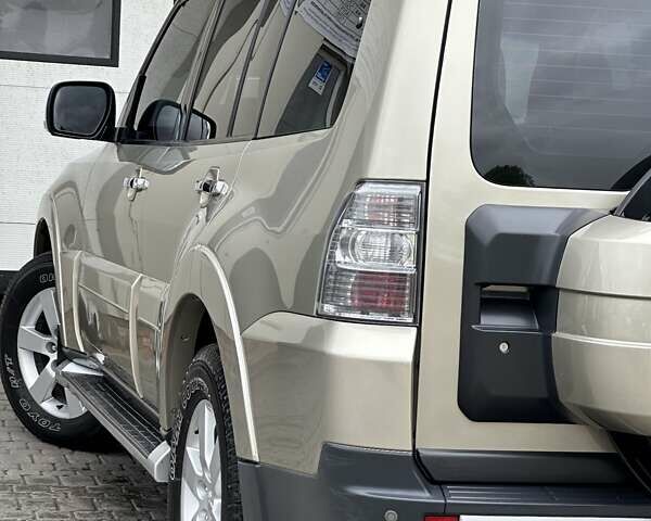 Міцубісі Паджеро Вагон 2007 у Миколаєві на Automoto.ua Бежевий Міцубісі Паджеро Вагон, об'ємом двигуна 3.83 л та пробігом 195 тис. км за 12999 $, фото 28 на Automoto.ua