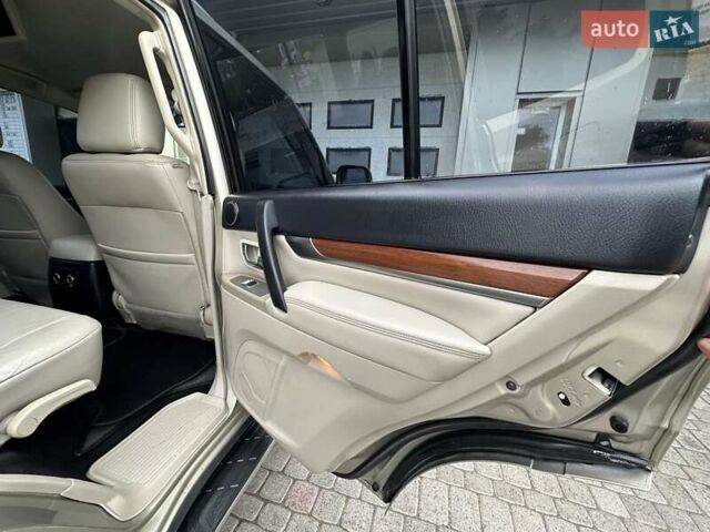 Міцубісі Паджеро Вагон 2007 у Миколаєві на Automoto.ua Бежевий Міцубісі Паджеро Вагон, об'ємом двигуна 3.83 л та пробігом 195 тис. км за 12999 $, фото 51 на Automoto.ua