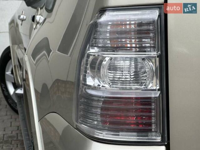 Міцубісі Паджеро Вагон 2007 у Миколаєві на Automoto.ua Бежевий Міцубісі Паджеро Вагон, об'ємом двигуна 3.83 л та пробігом 195 тис. км за 12999 $, фото 23 на Automoto.ua