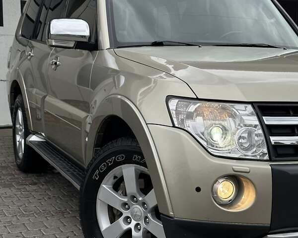 Міцубісі Паджеро Вагон 2007 у Миколаєві на Automoto.ua Бежевий Міцубісі Паджеро Вагон, об'ємом двигуна 3.83 л та пробігом 195 тис. км за 12999 $, фото 11 на Automoto.ua