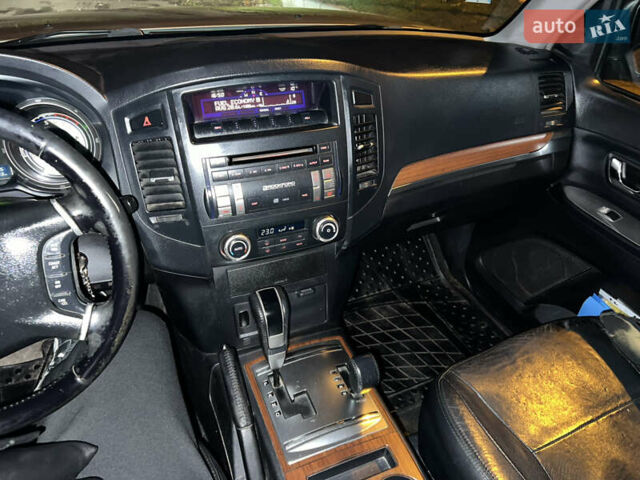 Бежевый Мицубиси Паджеро Вагон, объемом двигателя 2.97 л и пробегом 198 тыс. км за 7950 $, фото 11 на Automoto.ua