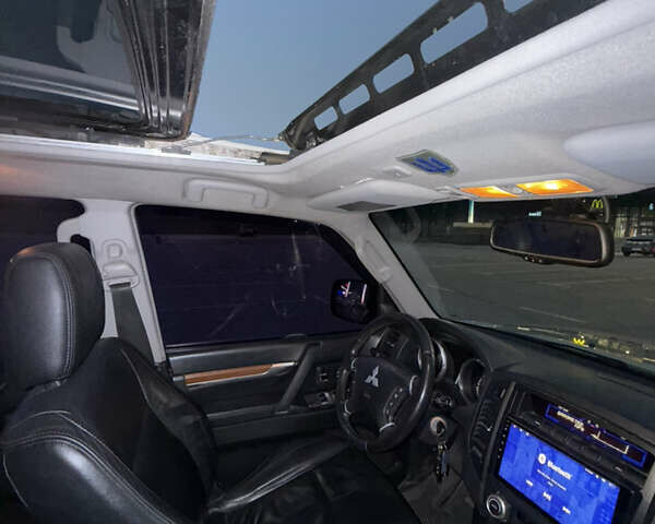 Бежевый Мицубиси Паджеро Вагон, объемом двигателя 2.97 л и пробегом 334 тыс. км за 11500 $, фото 19 на Automoto.ua