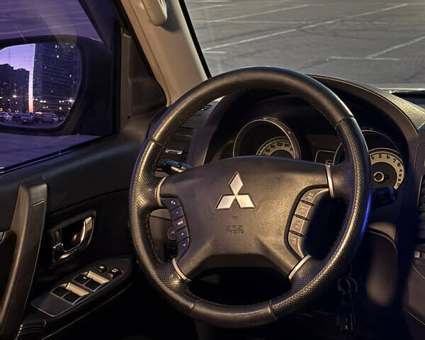 Бежевый Мицубиси Паджеро Вагон, объемом двигателя 2.97 л и пробегом 334 тыс. км за 11500 $, фото 21 на Automoto.ua