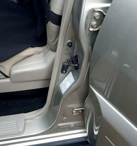 Бежевий Міцубісі Паджеро Вагон, об'ємом двигуна 3.2 л та пробігом 188 тис. км за 14200 $, фото 20 на Automoto.ua