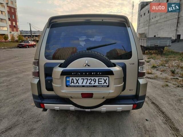 Бежевый Мицубиси Паджеро Вагон, объемом двигателя 2.97 л и пробегом 207 тыс. км за 7500 $, фото 2 на Automoto.ua