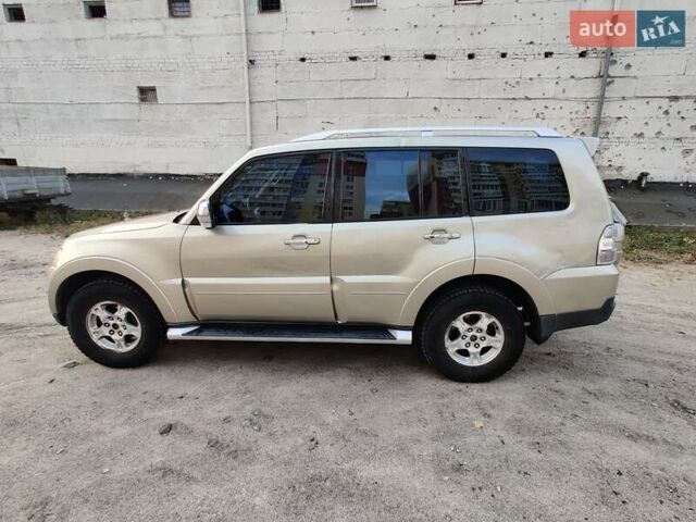 Бежевый Мицубиси Паджеро Вагон, объемом двигателя 2.97 л и пробегом 207 тыс. км за 7500 $, фото 9 на Automoto.ua