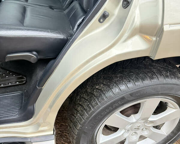 Бежевий Міцубісі Паджеро Вагон, об'ємом двигуна 3.2 л та пробігом 211 тис. км за 12800 $, фото 48 на Automoto.ua