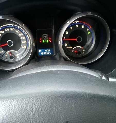 Бежевий Міцубісі Паджеро Вагон, об'ємом двигуна 3.2 л та пробігом 188 тис. км за 14200 $, фото 24 на Automoto.ua