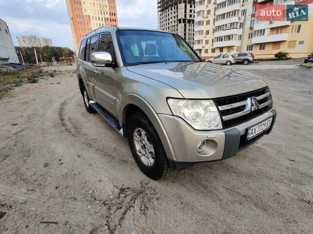 Бежевый Мицубиси Паджеро Вагон, объемом двигателя 2.97 л и пробегом 207 тыс. км за 7500 $, фото 10 на Automoto.ua