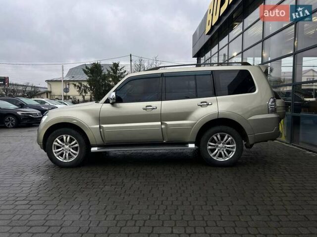 Бежевый Мицубиси Паджеро Вагон, объемом двигателя 3.2 л и пробегом 146 тыс. км за 19200 $, фото 3 на Automoto.ua