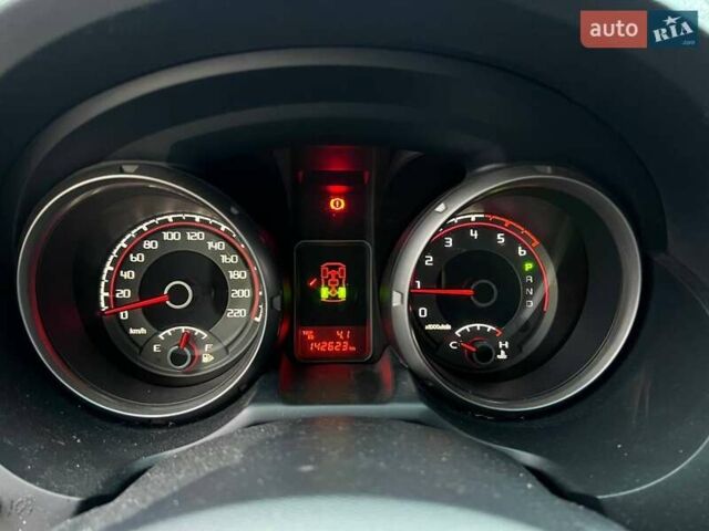 Бежевый Мицубиси Паджеро Вагон, объемом двигателя 3.2 л и пробегом 146 тыс. км за 19200 $, фото 16 на Automoto.ua