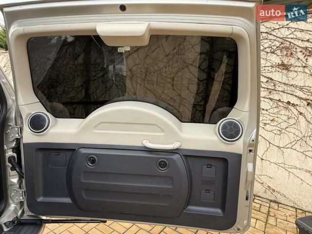 Бежевый Мицубиси Паджеро Вагон, объемом двигателя 3.2 л и пробегом 189 тыс. км за 18899 $, фото 24 на Automoto.ua