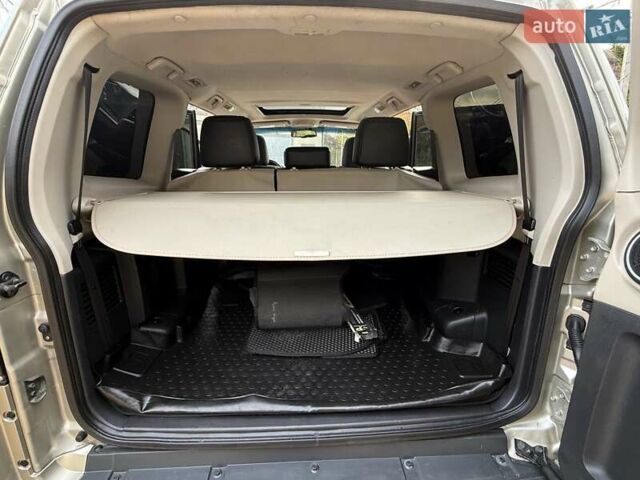 Бежевий Міцубісі Паджеро Вагон, об'ємом двигуна 3.2 л та пробігом 189 тис. км за 18300 $, фото 22 на Automoto.ua