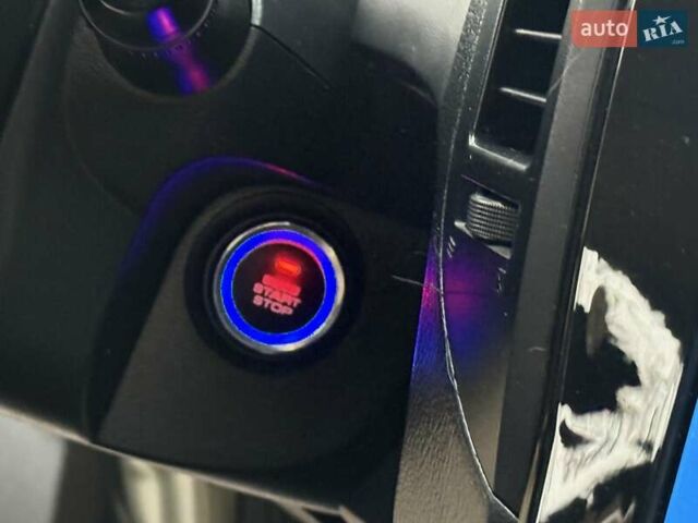 Бежевий Міцубісі Паджеро Вагон, об'ємом двигуна 3.2 л та пробігом 189 тис. км за 18300 $, фото 28 на Automoto.ua