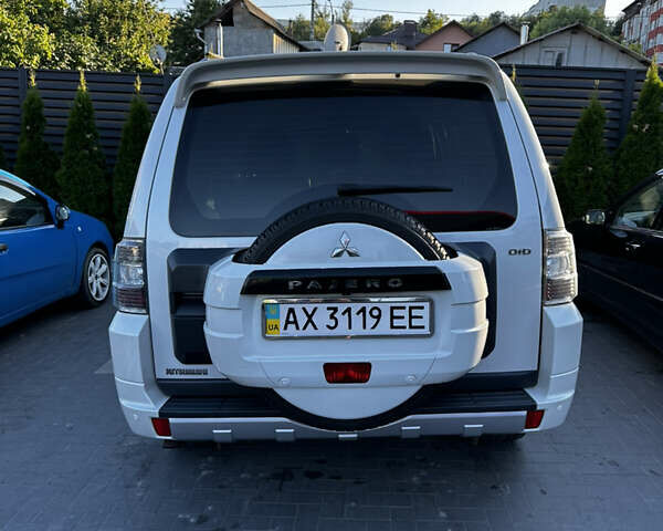 Бежевый Мицубиси Паджеро Вагон, объемом двигателя 3.2 л и пробегом 202 тыс. км за 21000 $, фото 8 на Automoto.ua