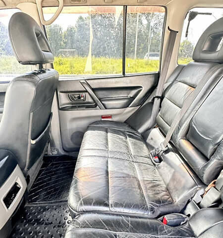 Черный Мицубиси Паджеро Вагон, объемом двигателя 3.5 л и пробегом 455 тыс. км за 6500 $, фото 14 на Automoto.ua