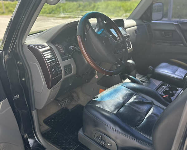 Черный Мицубиси Паджеро Вагон, объемом двигателя 3.5 л и пробегом 455 тыс. км за 6500 $, фото 25 на Automoto.ua