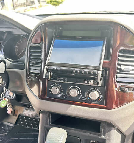 Черный Мицубиси Паджеро Вагон, объемом двигателя 3.5 л и пробегом 455 тыс. км за 6500 $, фото 5 на Automoto.ua