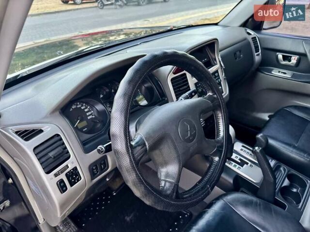 Черный Мицубиси Паджеро Вагон, объемом двигателя 3.5 л и пробегом 271 тыс. км за 6999 $, фото 46 на Automoto.ua