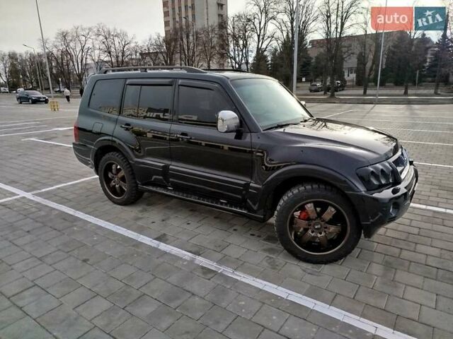 Черный Мицубиси Паджеро Вагон, объемом двигателя 3.2 л и пробегом 207 тыс. км за 9600 $, фото 6 на Automoto.ua