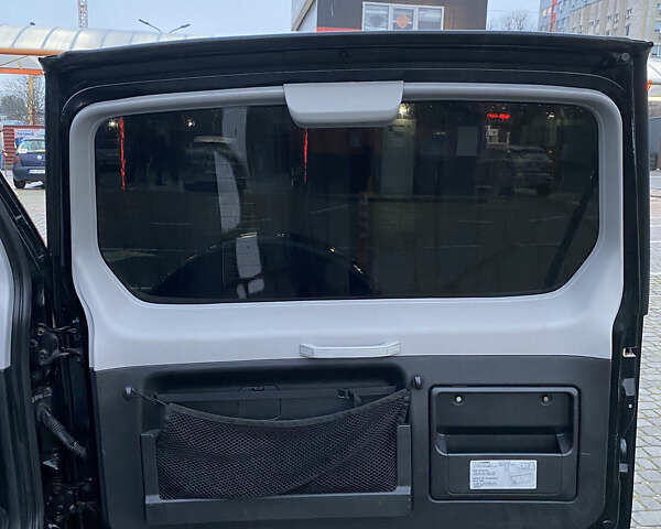 Чорний Міцубісі Паджеро Вагон, об'ємом двигуна 3.2 л та пробігом 360 тис. км за 10300 $, фото 9 на Automoto.ua