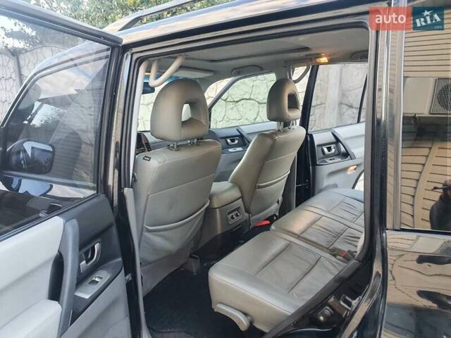 Чорний Міцубісі Паджеро Вагон, об'ємом двигуна 3 л та пробігом 228 тис. км за 12000 $, фото 8 на Automoto.ua