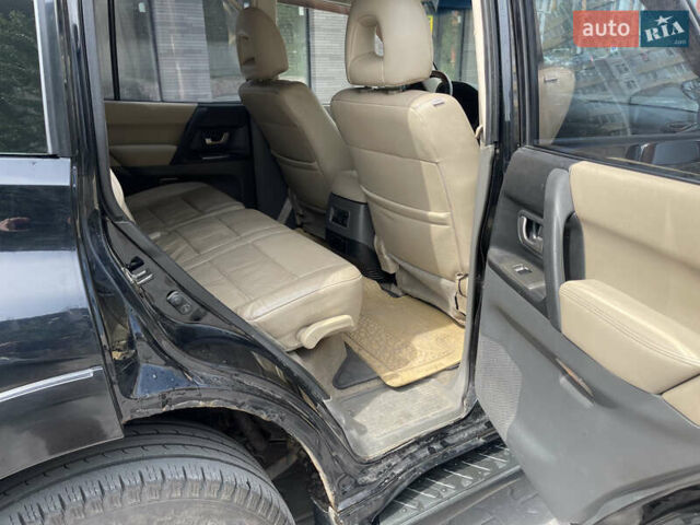 Черный Мицубиси Паджеро Вагон, объемом двигателя 3.2 л и пробегом 403 тыс. км за 9700 $, фото 11 на Automoto.ua