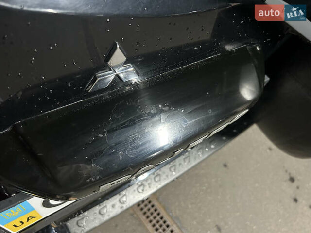 Черный Мицубиси Паджеро Вагон, объемом двигателя 3.2 л и пробегом 254 тыс. км за 10600 $, фото 9 на Automoto.ua