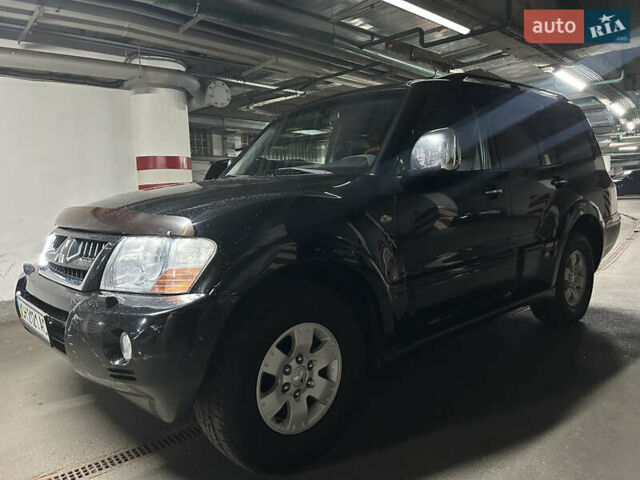 Черный Мицубиси Паджеро Вагон, объемом двигателя 3.2 л и пробегом 254 тыс. км за 10600 $, фото 1 на Automoto.ua
